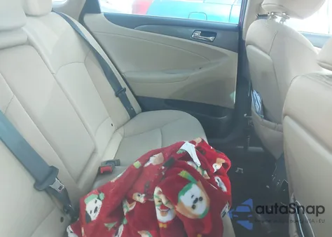 2011 Hyundai Sonata Hybrid z USA, uszkodzony, nr VIN KMHEC4A48BA018714